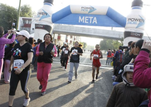 Corrieron por los derechos humanos