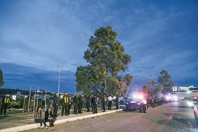 Anuncian 300 policías para Gallos Blancos contra León