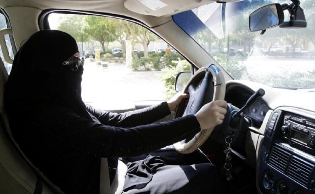El impacto económico de que las mujeres sauditas puedan conducir
