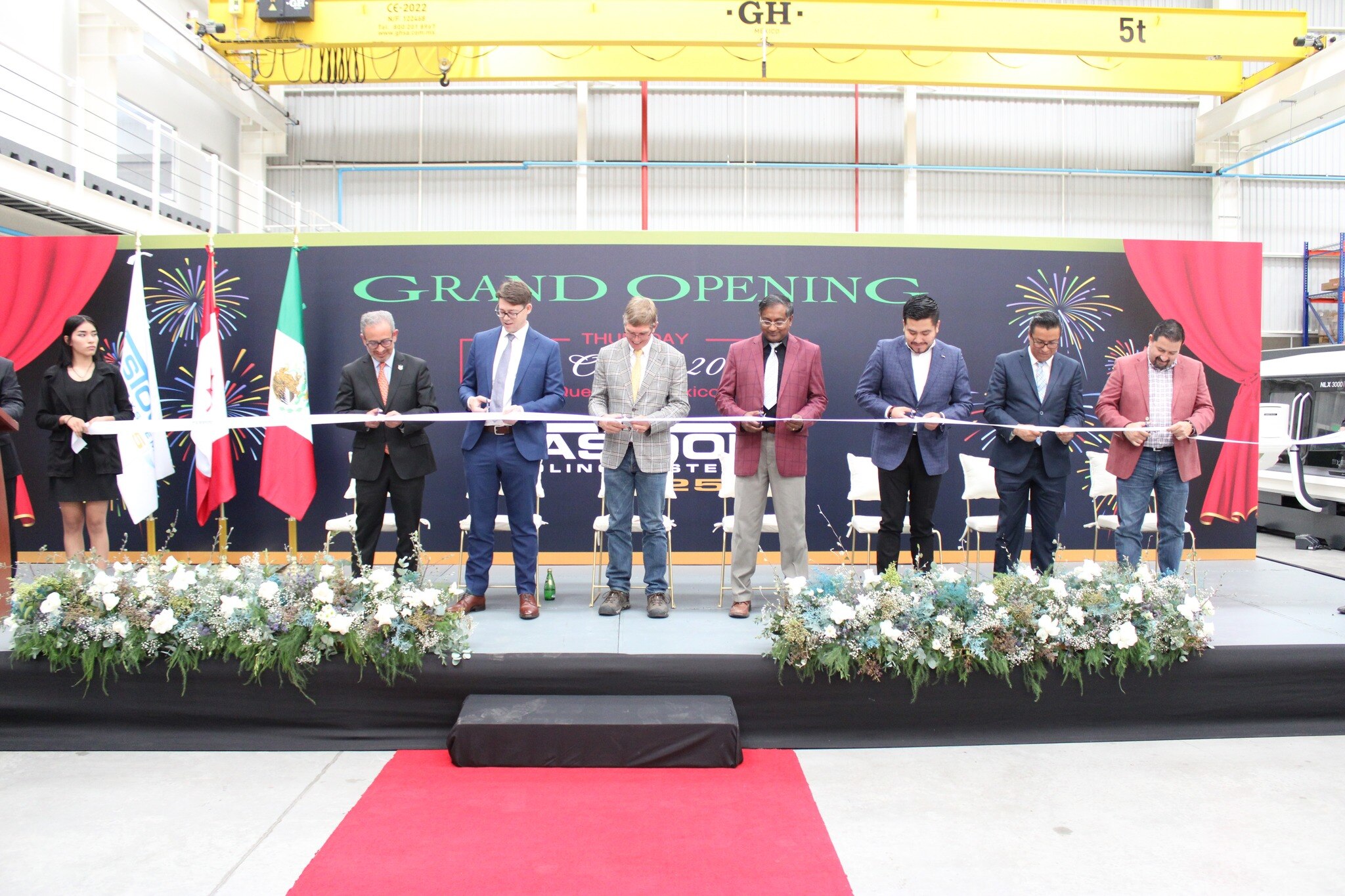 La empresa canadiense Castool inaugura planta en Querétaro