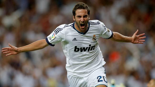 Higuaín se acerca al Arsenal