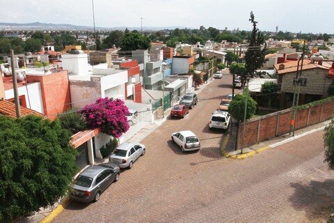 Prevén falta de servicios tras tren