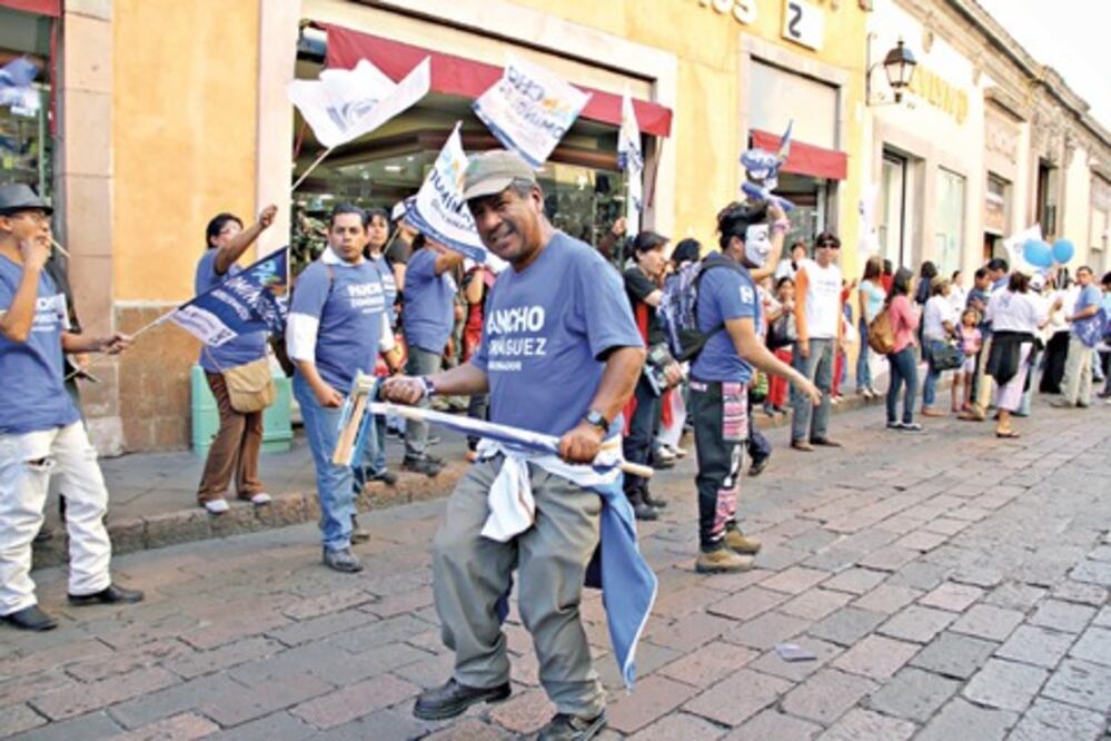 Propone candidato panista tren elevado en la entidad