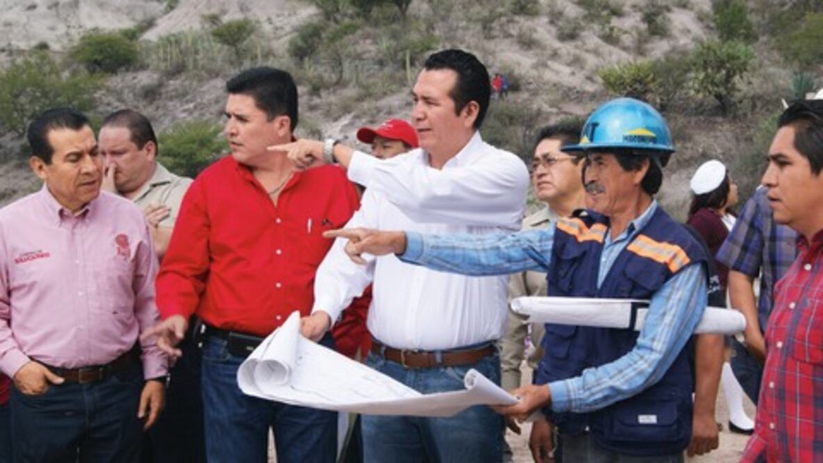 Arrancan obras de agua potable para pinalenses 