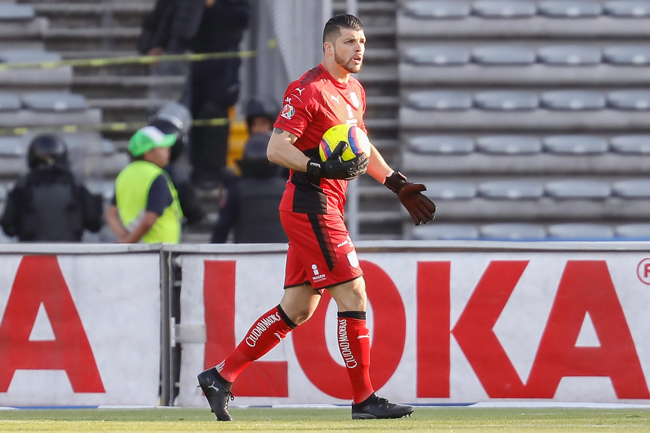 Seria cobarde culpar a Tena: Volpi