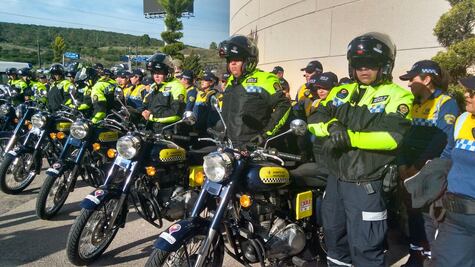 Presentan a 72 agentes de movilidad