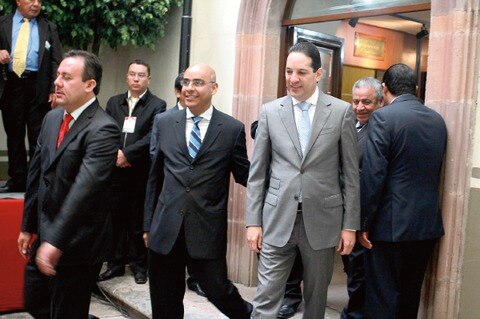 Legisladores priístas avalan a gobernador