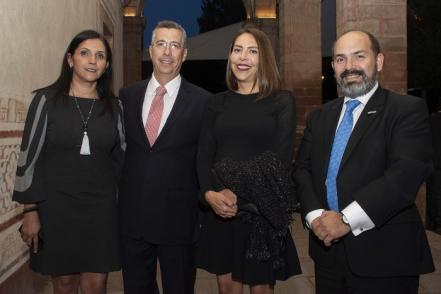 Celebran 35 años de construir éxitos