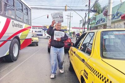 Madrugan para entregar las noticias