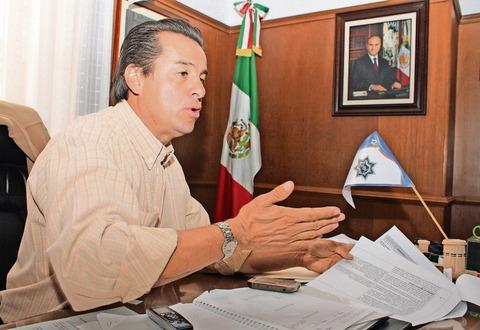 Orihuela abandona su audiencia