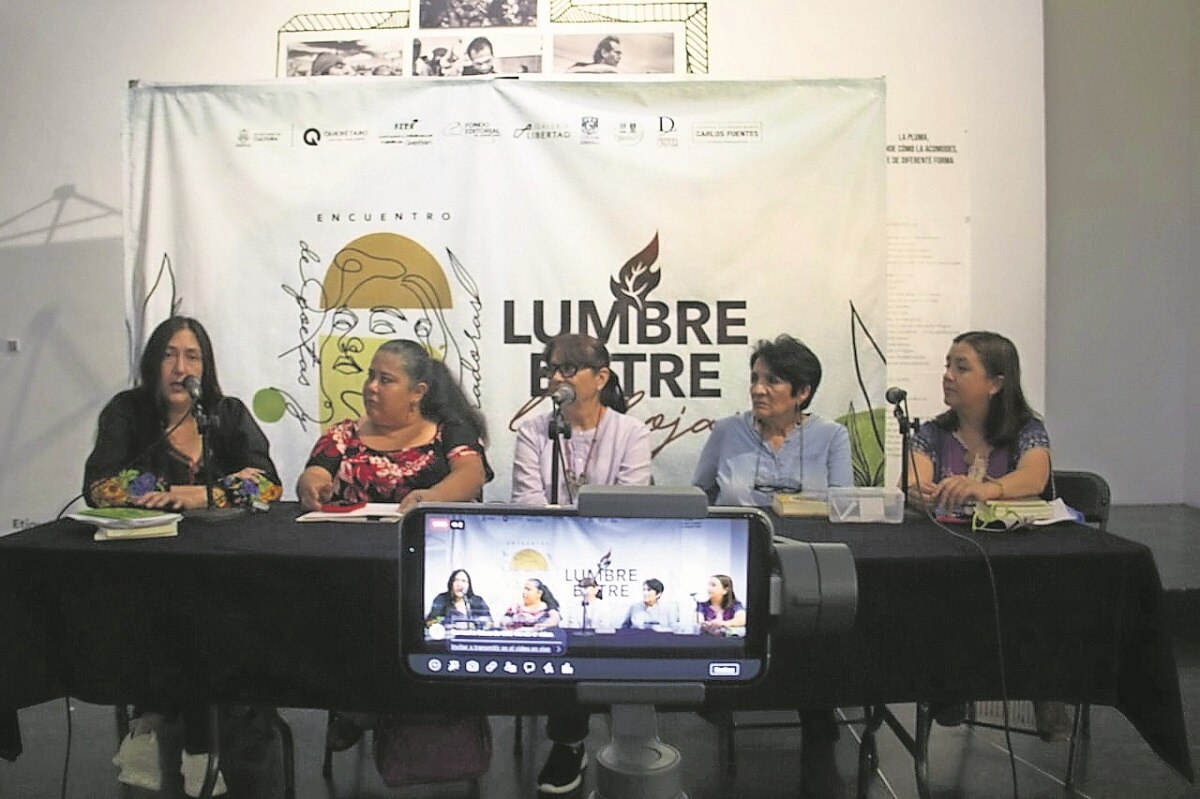 Lumbre entre las hojas cumplió 10 años, gracias a la solidaridad