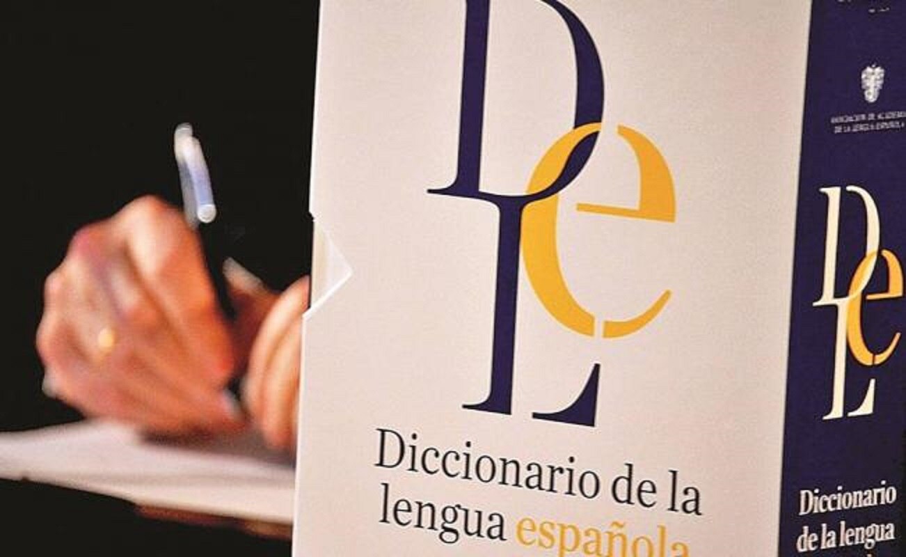 RAE actualizará su Diccionario con revisión del término "sexo débil"