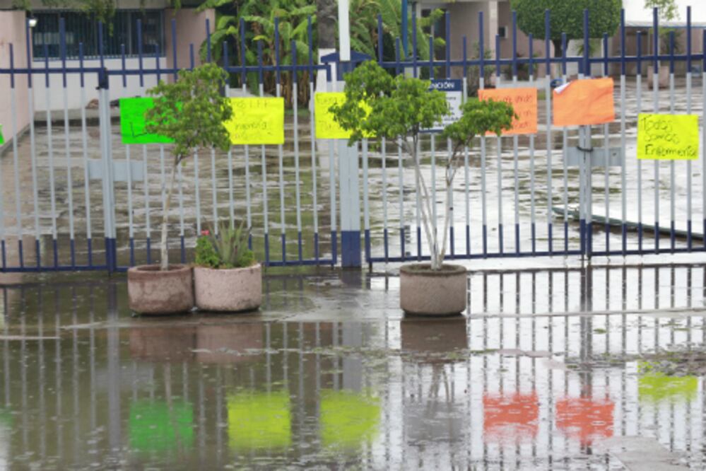 Paristas de LEF no pertenecen a la carrera, afirma coordinador