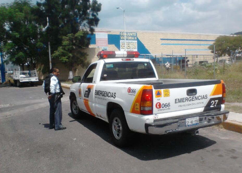 Incendio moviliza cuerpos de rescate