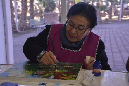 Llenan su vida con pintura