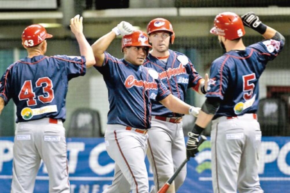 Cubano juega con pasaporte falso