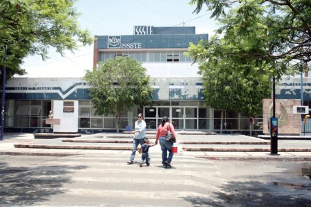 Déficit de 10% de médicos en el ISSSTE