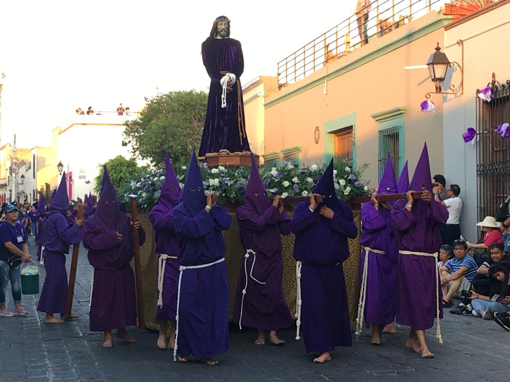 Se realiza la edición 57 de la Procesión del Silencio, en Querétaro