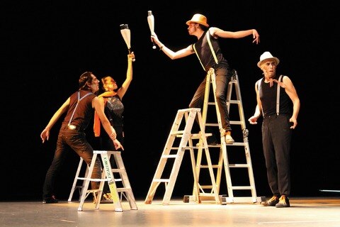 Queretanos presentan comedia “inteligente”