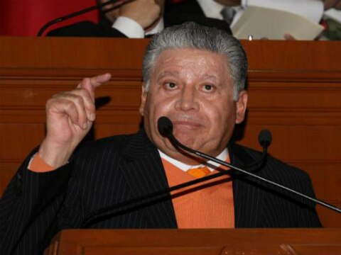 Legislador dice no temer a querella