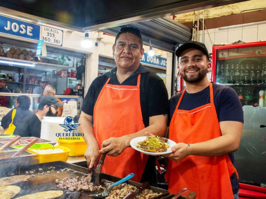 Huaraches El Güero ofrecen el sazón chilango en el mercado de La Cruz