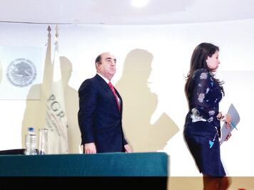 Juez arraiga a dueño de Oceanografía 