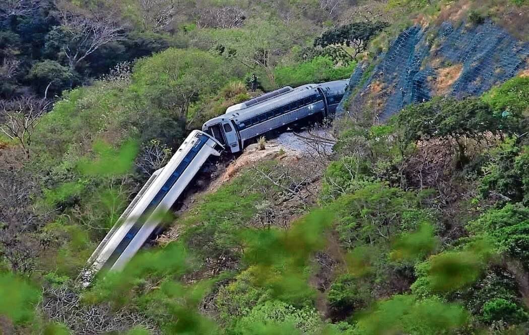 El Tren Interoceánico descarriló en diciembre pasado en Oaxaca con saldo de 14 personas muertas. Foto: Archivo EL UNIVERSAL