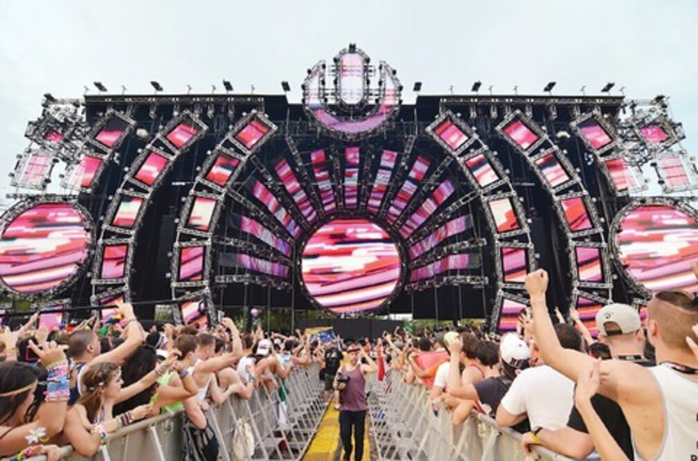 Avicii y una guardia viven dramas