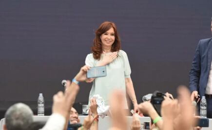 Cristina Fernández anuncia su candidatura a la vicepresidencia de Argentina