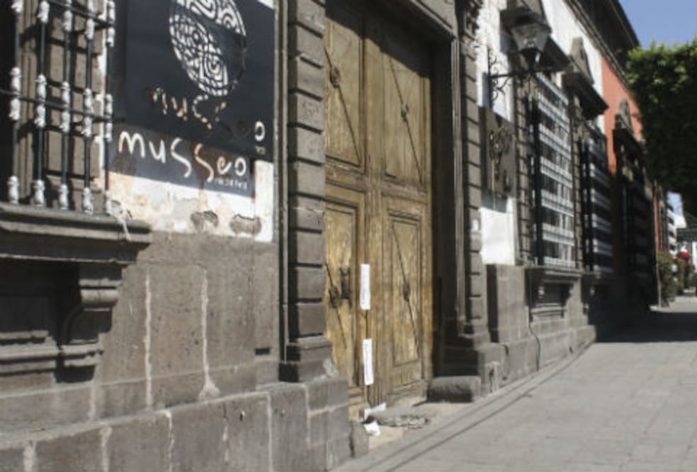 Reabren chelerías tras pagar multa