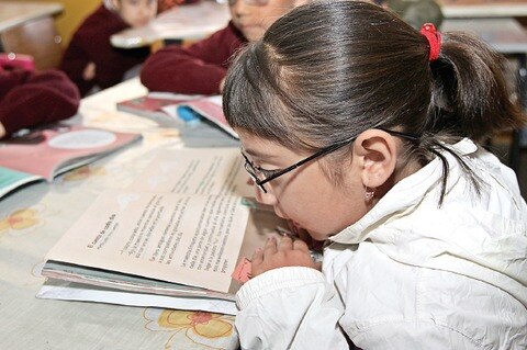 Distribuyen fe de erratas a profesores