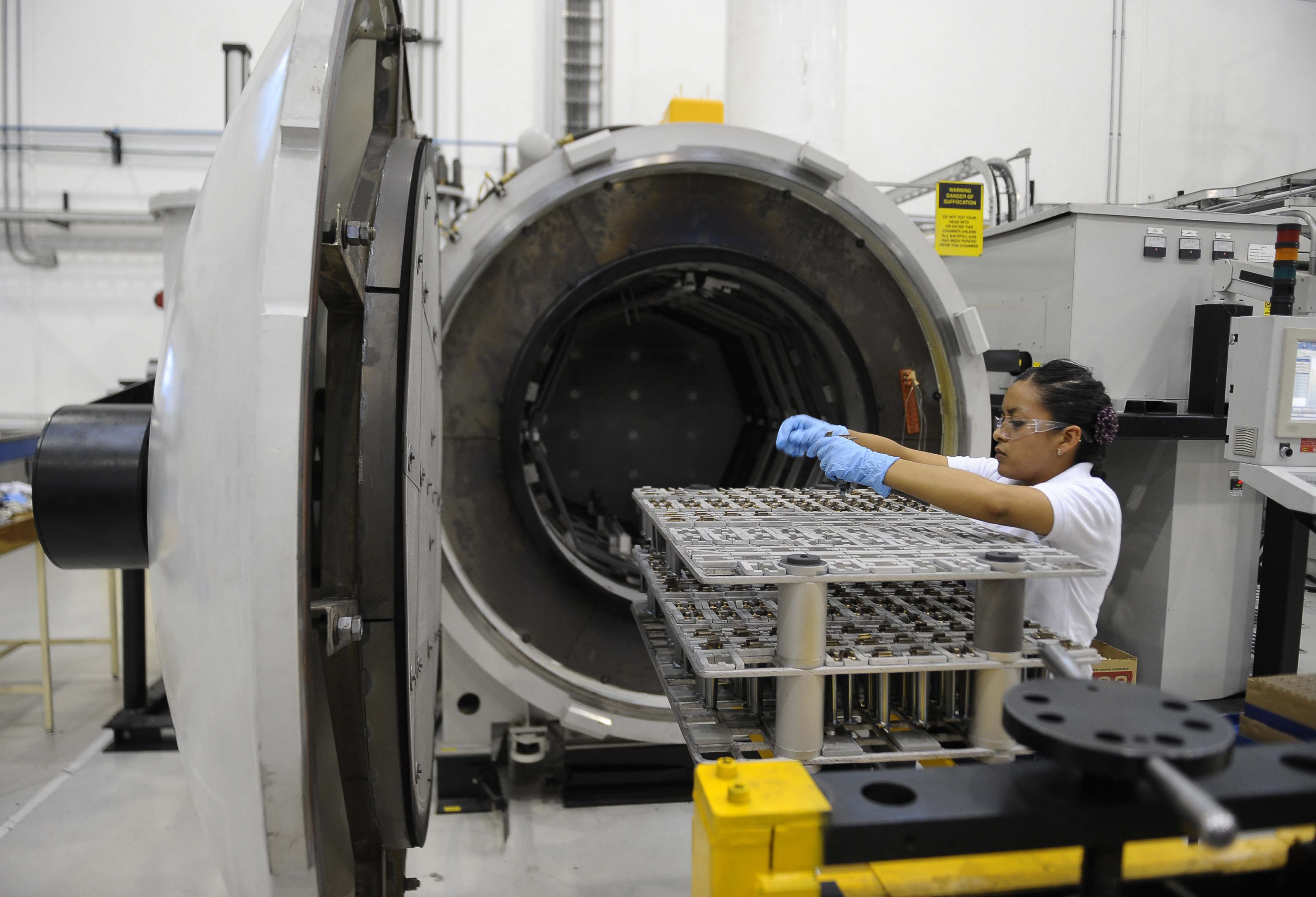 Un tercio de empresas aporta 90% del PIB