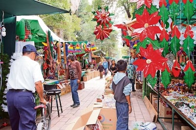 Autorizan venta en vía pública sólo durante época navideña