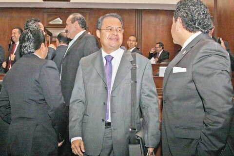 Lomelí pide también repetir convocatoria