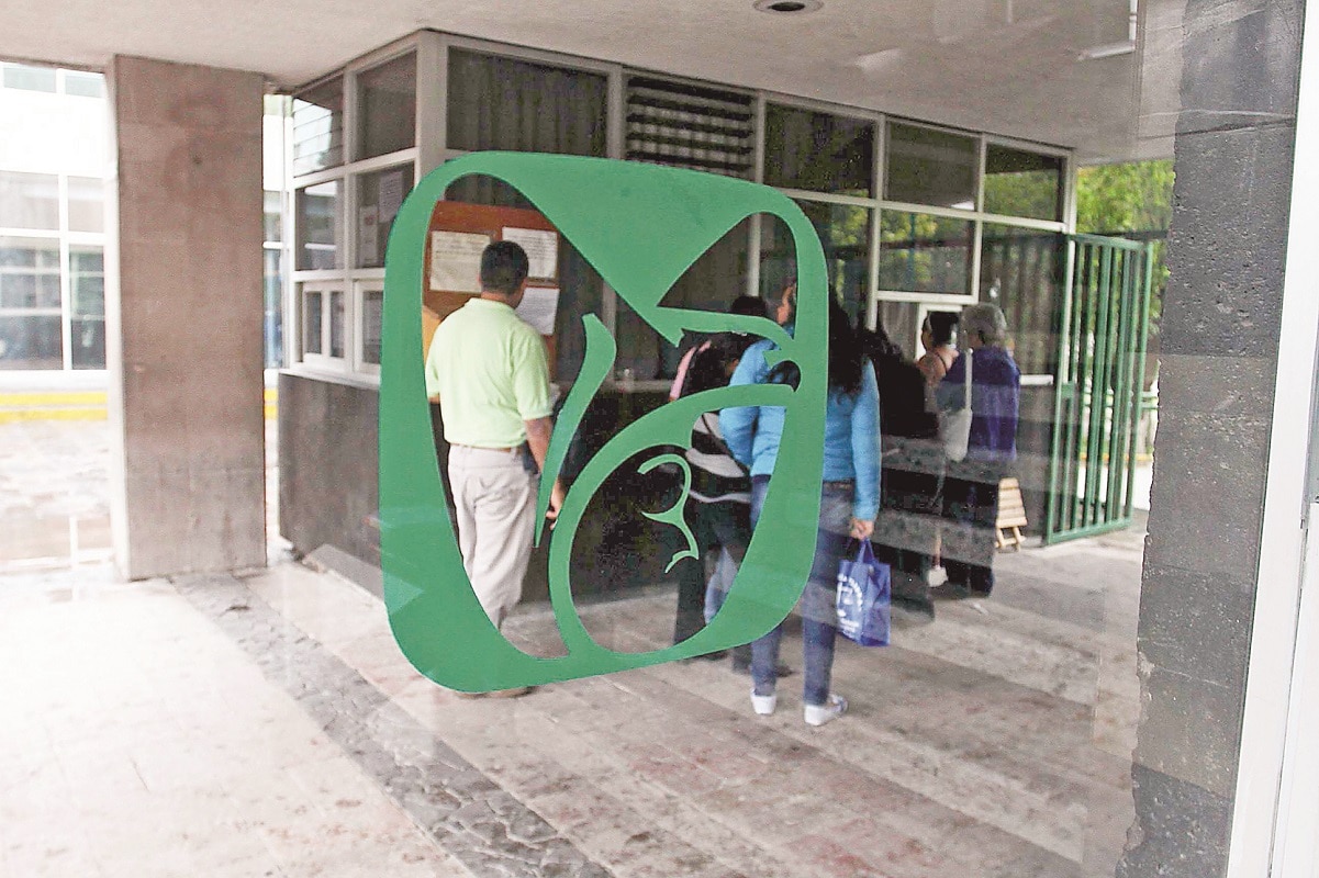 "El IMSS no me iba a salvar, sino a matar de puros corajes", denuncia internauta 