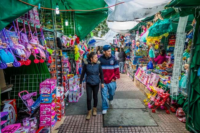 Ofrecen tres predios a locatarios de la Alameda