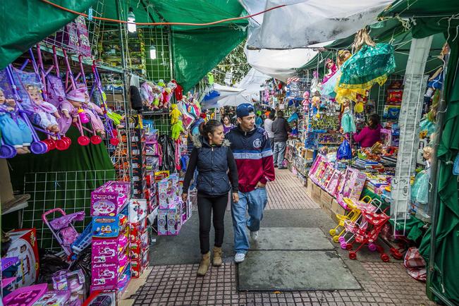Ofrecen tres predios a locatarios de la Alameda