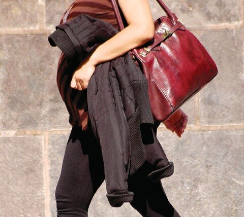 Reportan exclusión de mujeres embarazadas