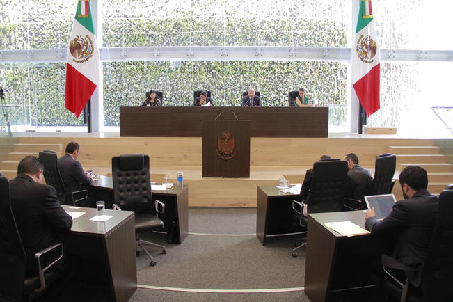 No existe parálisis legislativa, dice Antonio Zapata