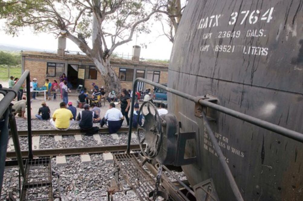 Se reunirán con líderes migrantes