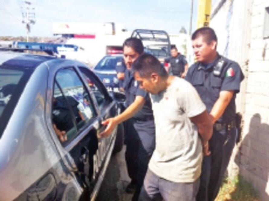 Detienen a tres por intentar robar en SJR