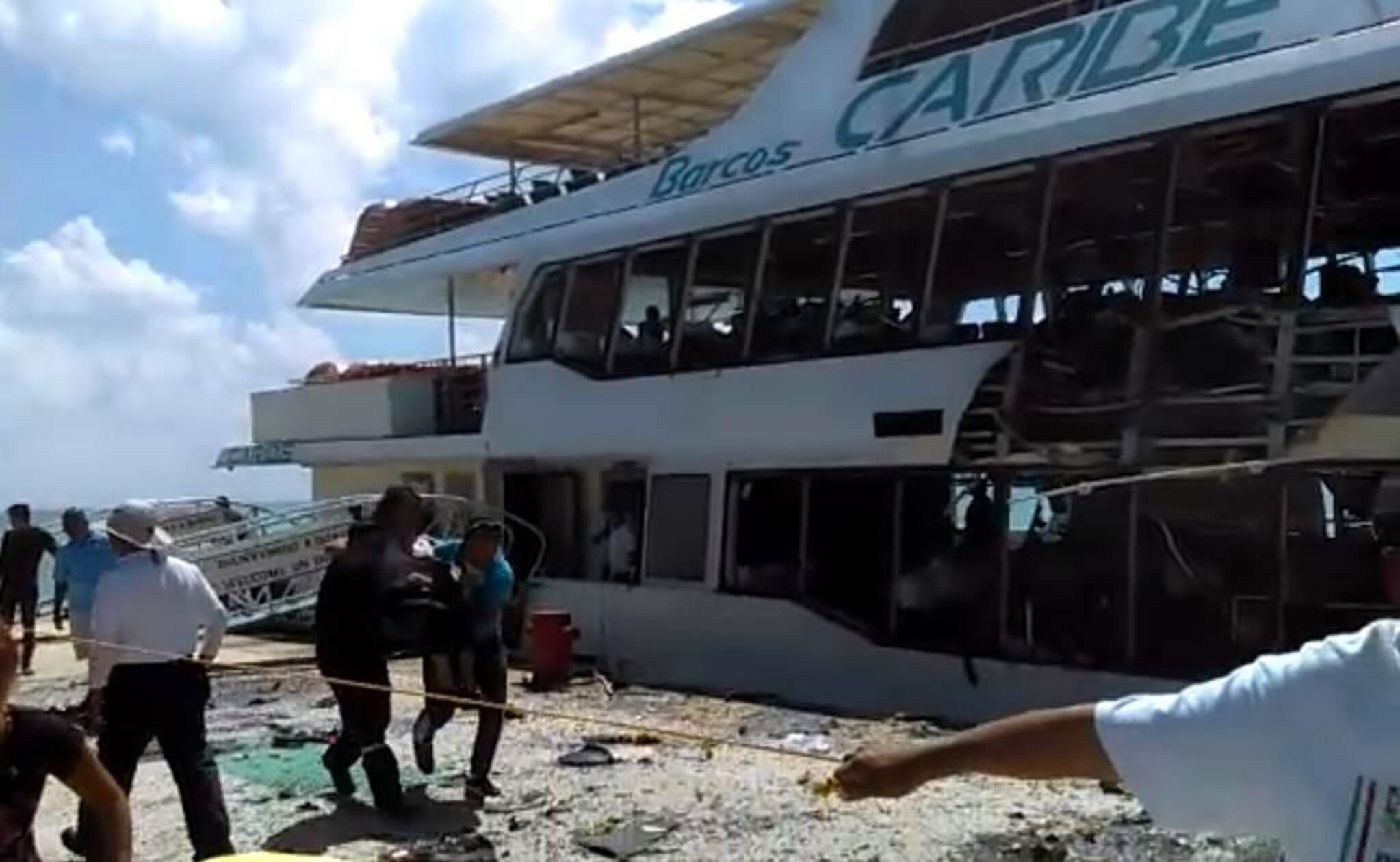 PGR descarta terrorismo o crimen organizado en explosión de ferry en Quintana Roo