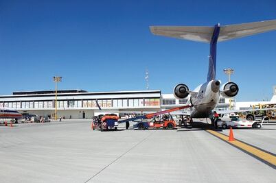 AIQ cierra primer año con utilidades