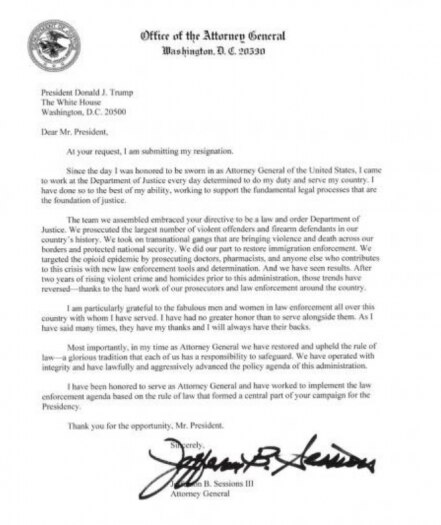 Renuncia Jeff Sessions, fiscal general de EU