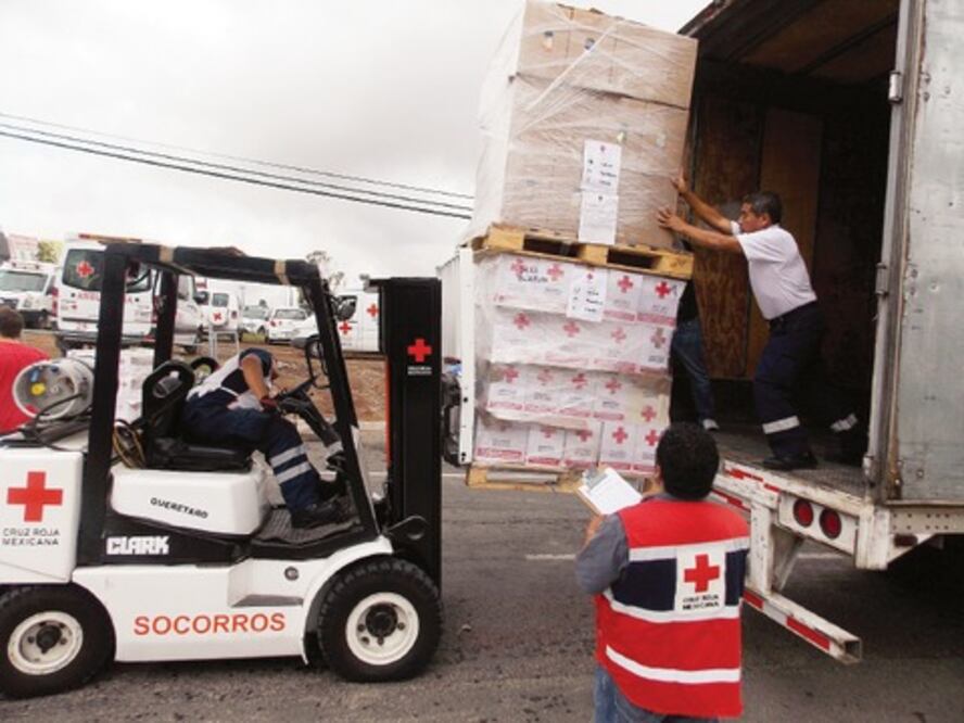Envía Cruz Roja de SJR víveres