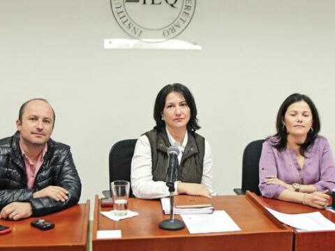 Mujeres fortalecen la democracia