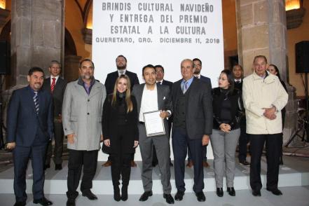 Entregan Premio Estatal de Cultura