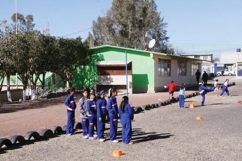 Por calor, modifican rutinas escolares