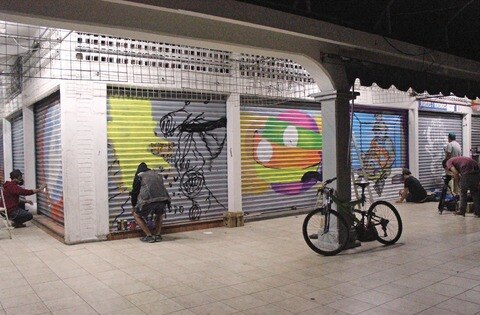 Arte llega a mercado de La Cruz