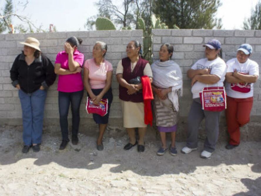 Integrará PRI a mujeres